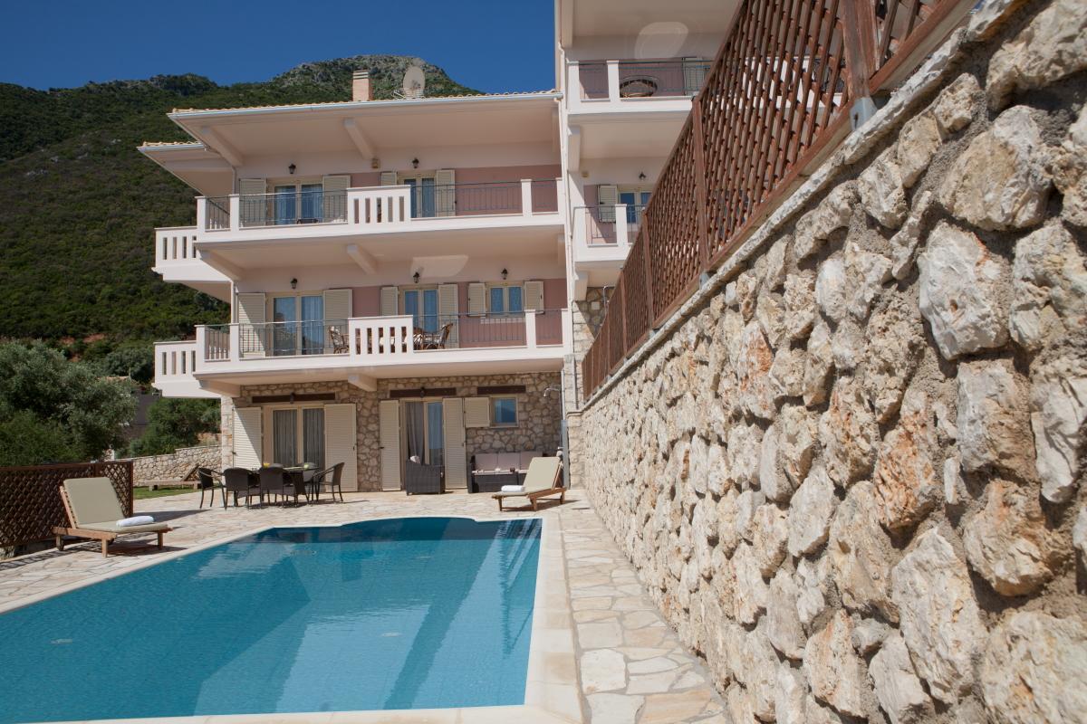 Villa Aeropi Nikiana Eksteriør billede